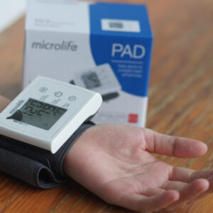 Alternative view of Máy đo huyết áp cổ tay Microlife W3 Comfort